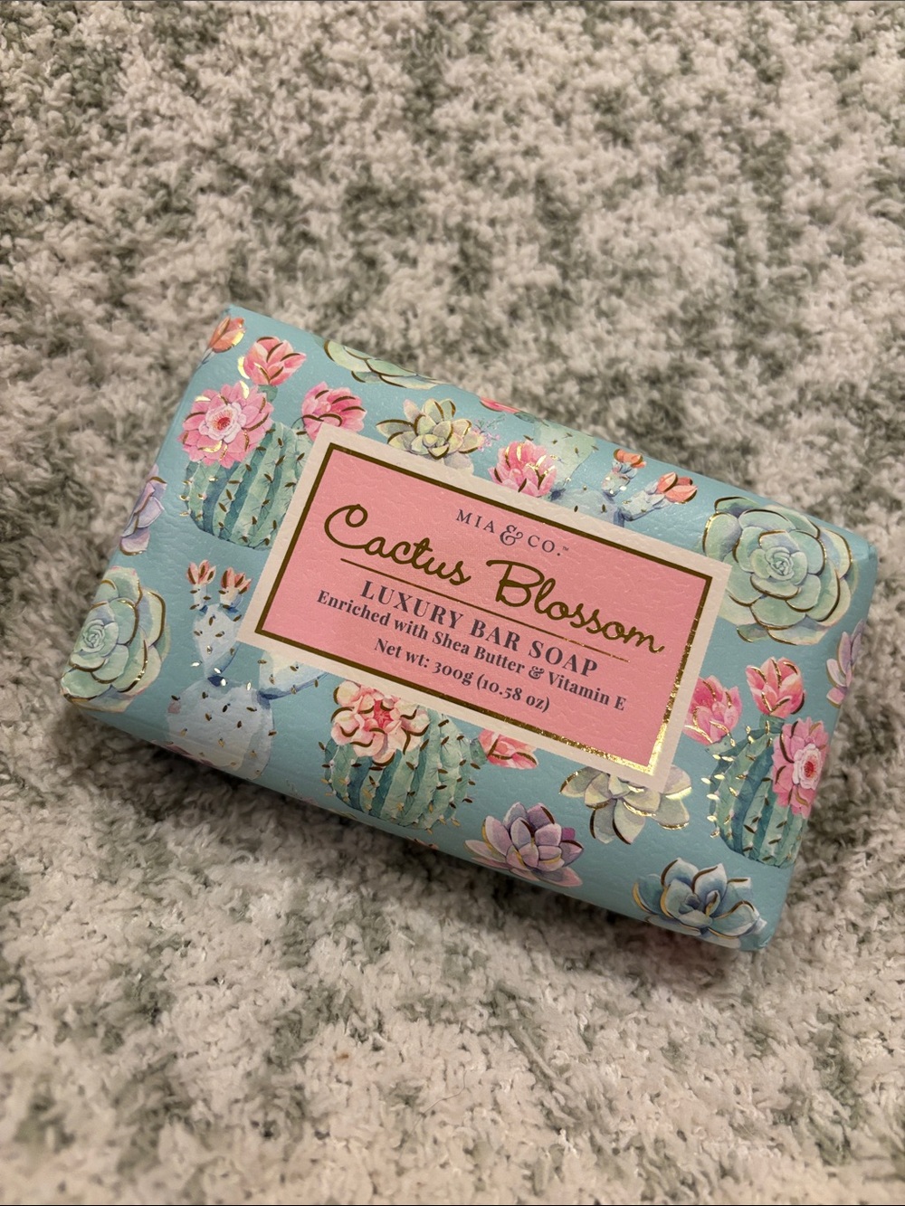 Mia & Co Scented Cactus Blossom Luxury Bar Soap NWT 10.58oz